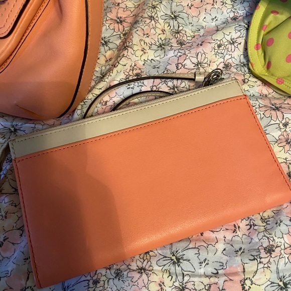 Coach purse and wallet. - Picture 7 of 11